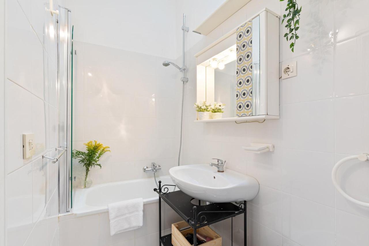 Rome As You Feel - Monti Apartment Zewnętrze zdjęcie